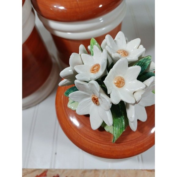 Capodimonte Daisy Daisies Flowers Sculpture Canister 4 pc Set MCM 1970 R… - Picture 10 of 12